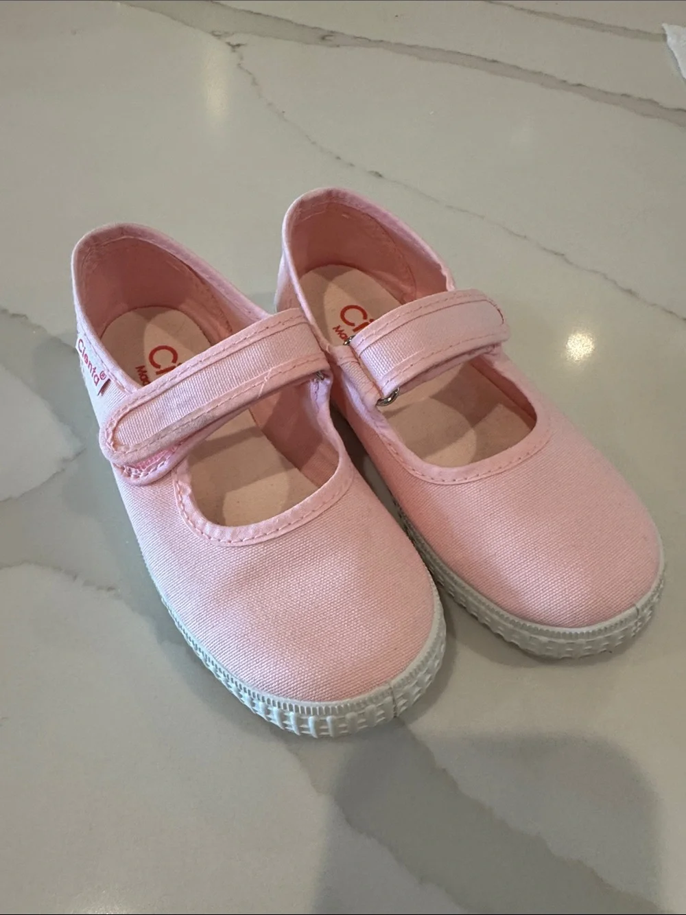 Cienta Pink Canvas Mary Jane Shoes with Velcro Strap